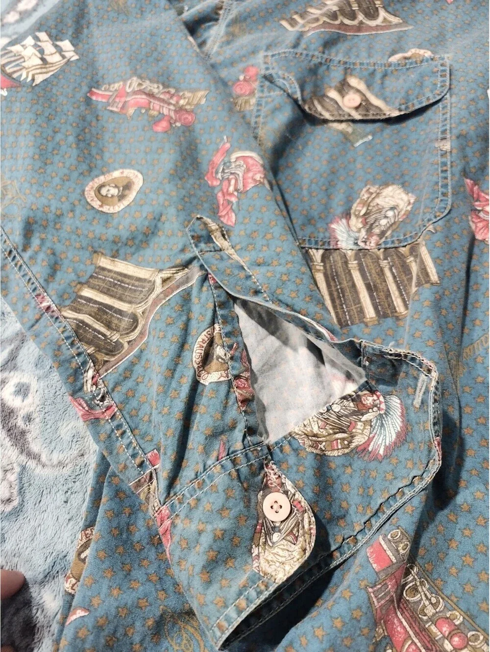Vintage Levi's Long Sleeve Shirt Mens Southwestern All Over Print - Size Large
